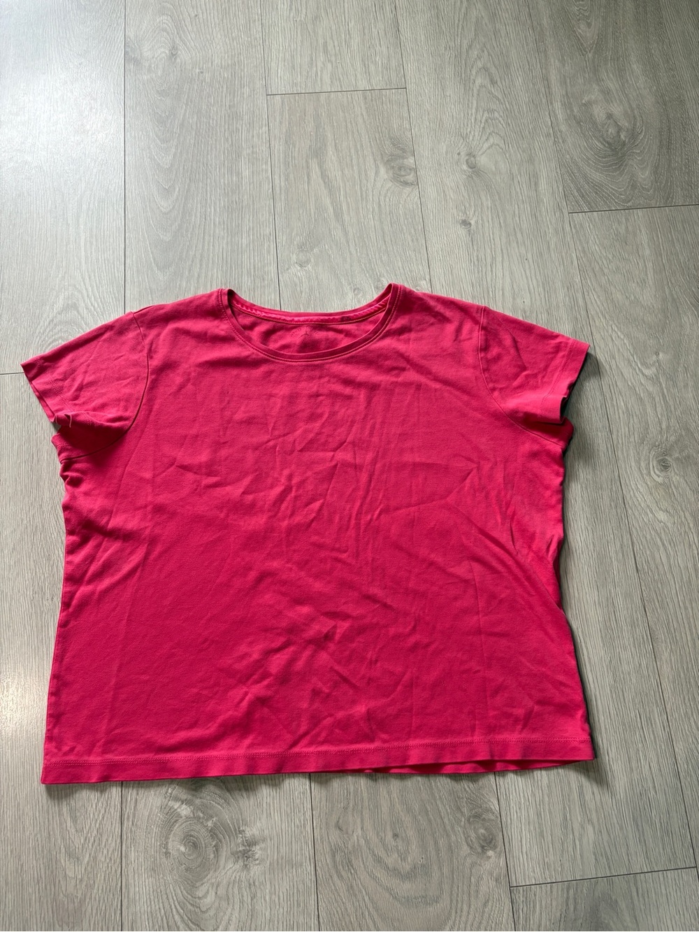 White Stag Bright Pink Short Sleeve Crewneck Tee